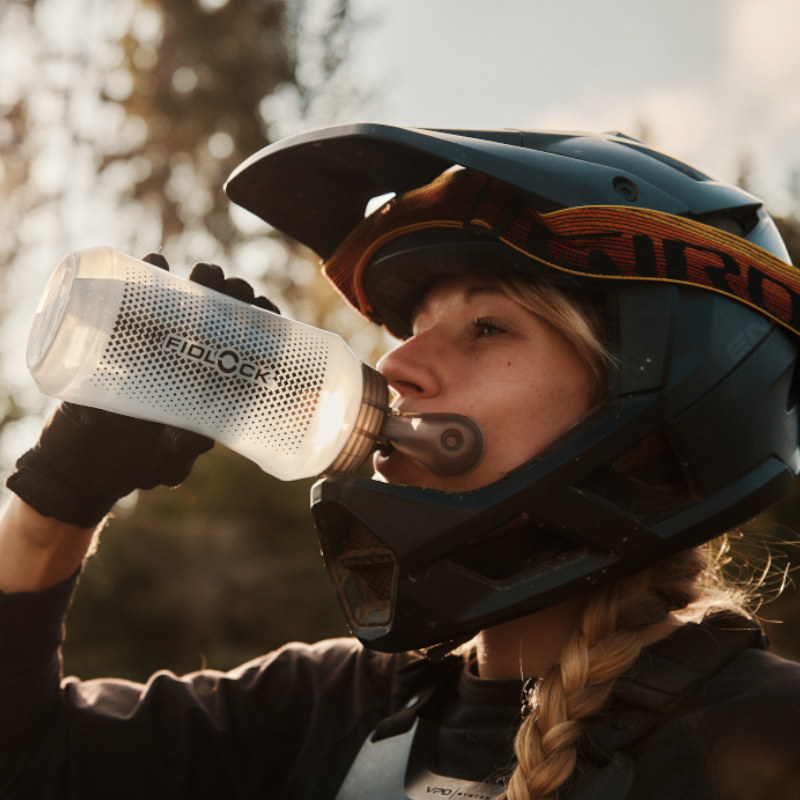 TWIST bottle 750 compact + bike base