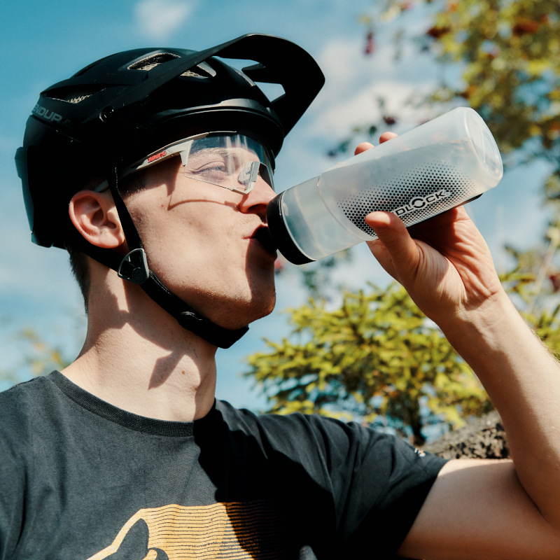 TWIST bottle 600 + bike base