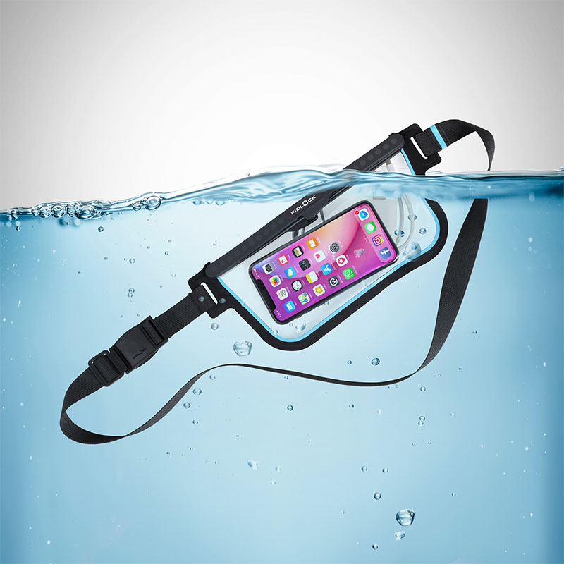 FIDLOCK-HERMETIC-sling-bag-transparent-im-wasser