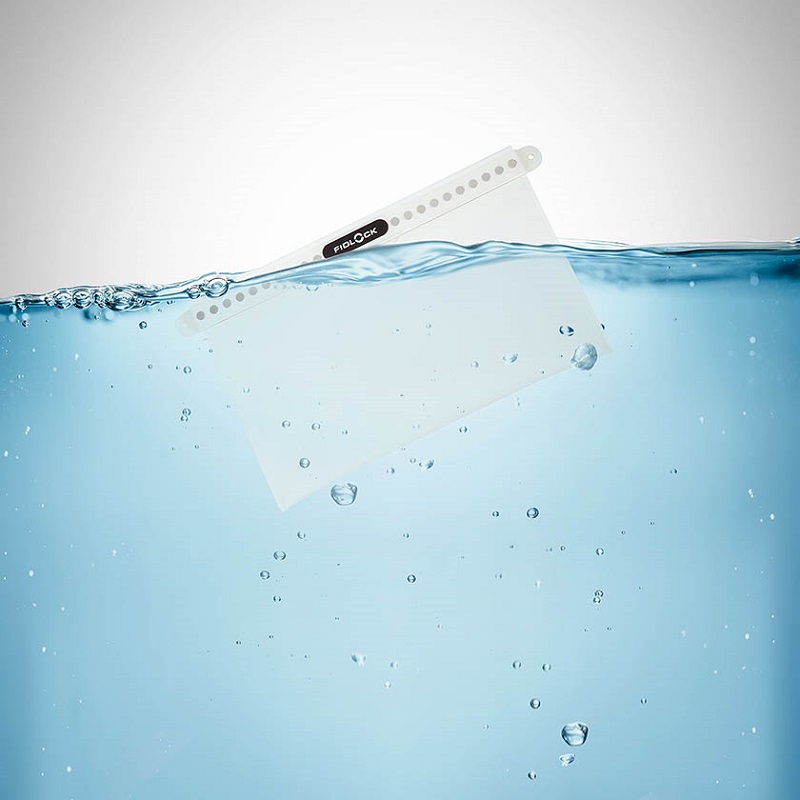 FIDLOCK_HERMETIC_dry-bag-mega-TWW-Rendering-im-Wasser